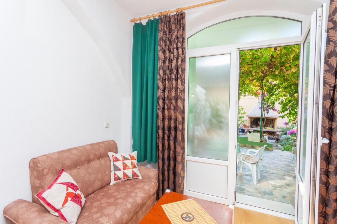 Green Garden Rooms & Apartments Makarska Bagian luar foto